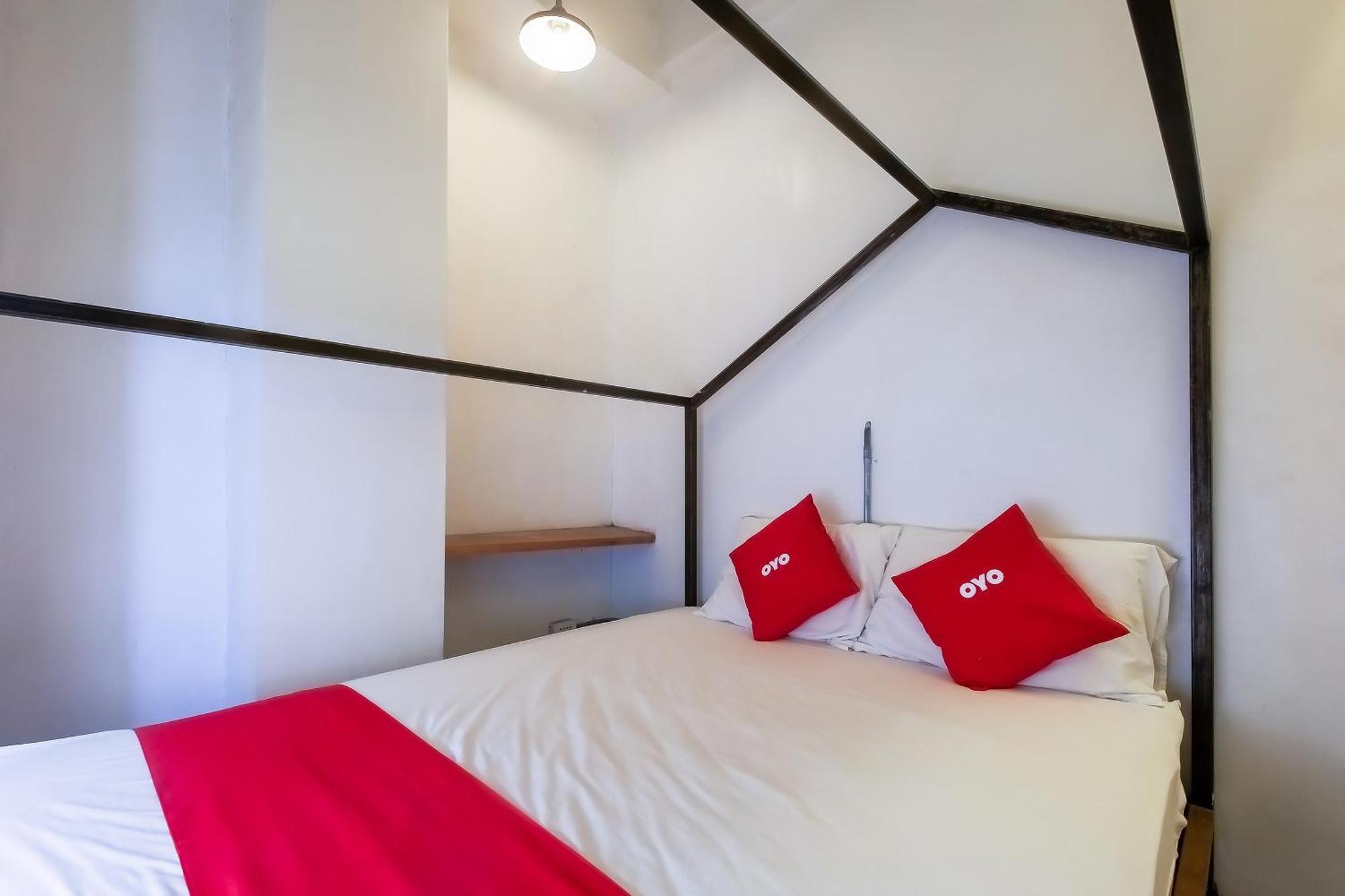Spot On Junction Hostel Makati City Dış mekan fotoğraf
