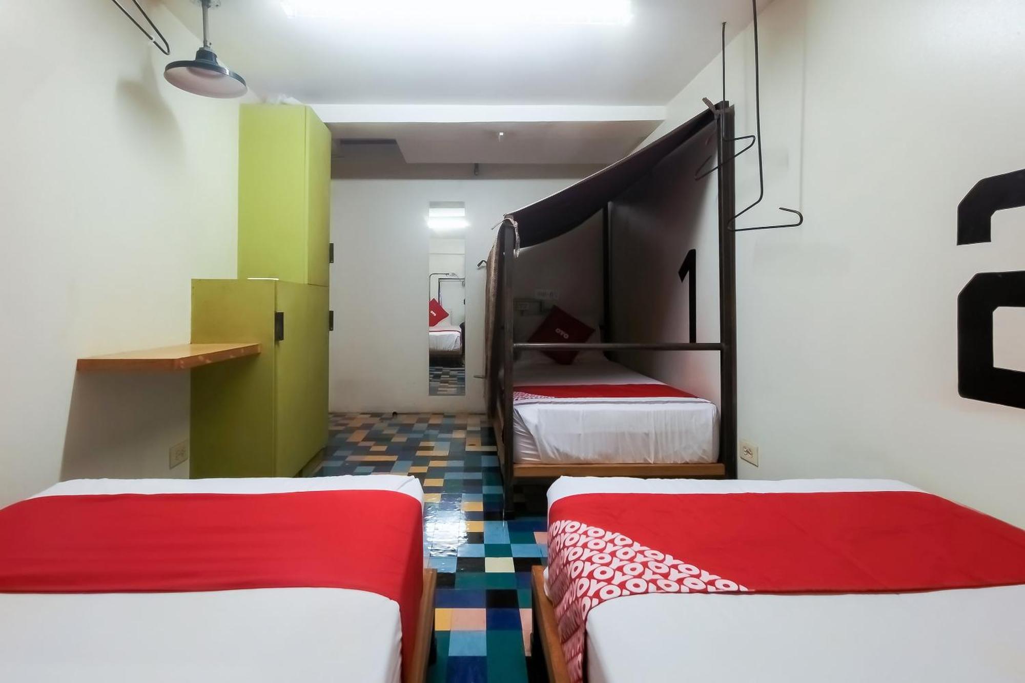 Spot On Junction Hostel Makati City Dış mekan fotoğraf