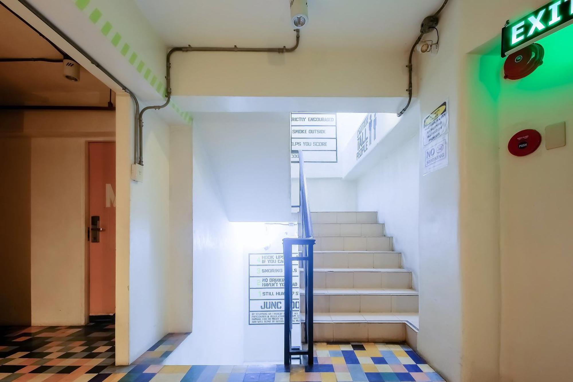 Spot On Junction Hostel Makati City Dış mekan fotoğraf